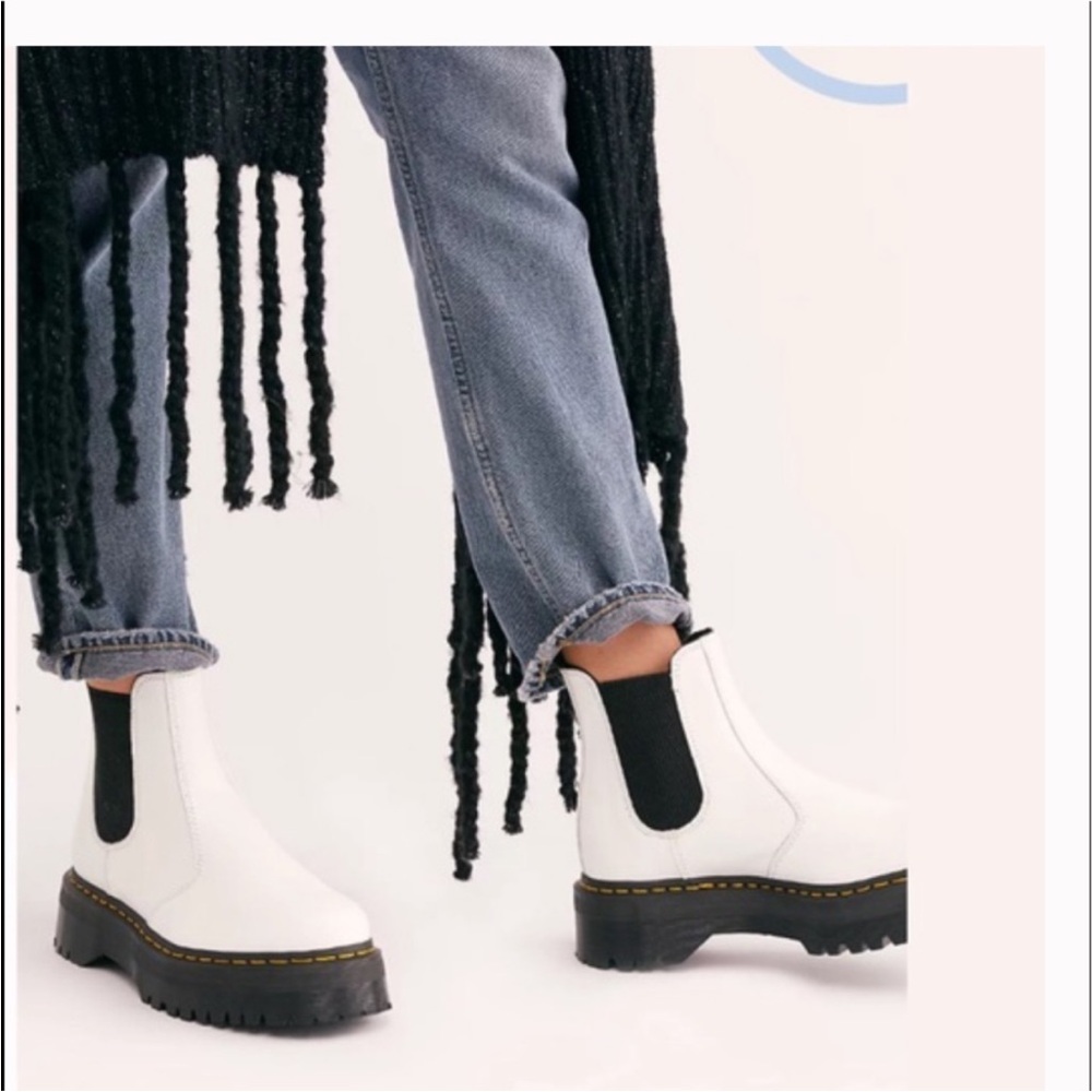 Doc Dr. Martens 2976 Quad Platform Women's White Chelsea Boot Size 37 US 6 - Picture 2 of 16